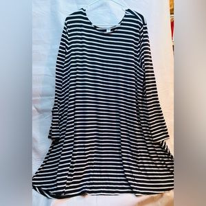 Old Navy swing dress- Long sleeve
